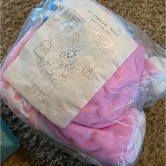 24 Inch Bunny Twins Handerson Handicraft Easter Stuffed Figurines New Vintage - Picture 3 of 6